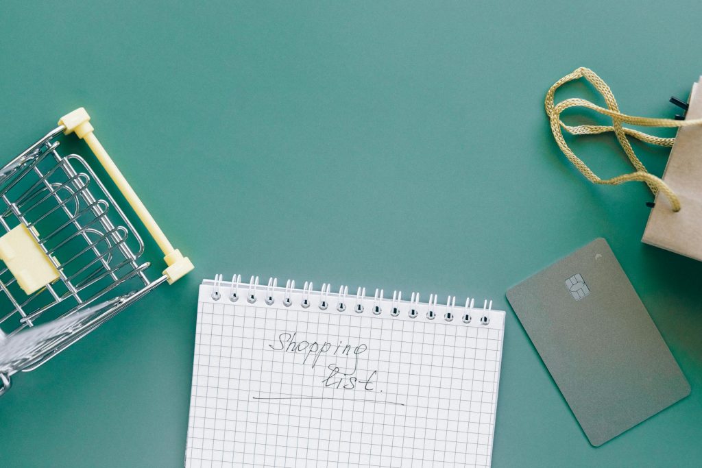 Comparing Top Banks in Ecuador: Banco del Pacifico vs. Banco Pichincha and Their Credit Card Options - Melhores cartões de credito do Equador