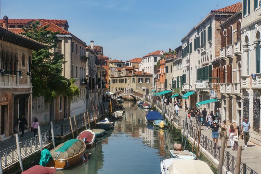 Unlocking Financial Opportunities: How to Secure a Loan in Slovenia with POLFIN d.o.o. and Interfinance d.o.o. - Como solicitar empréstimo na Eslovênia